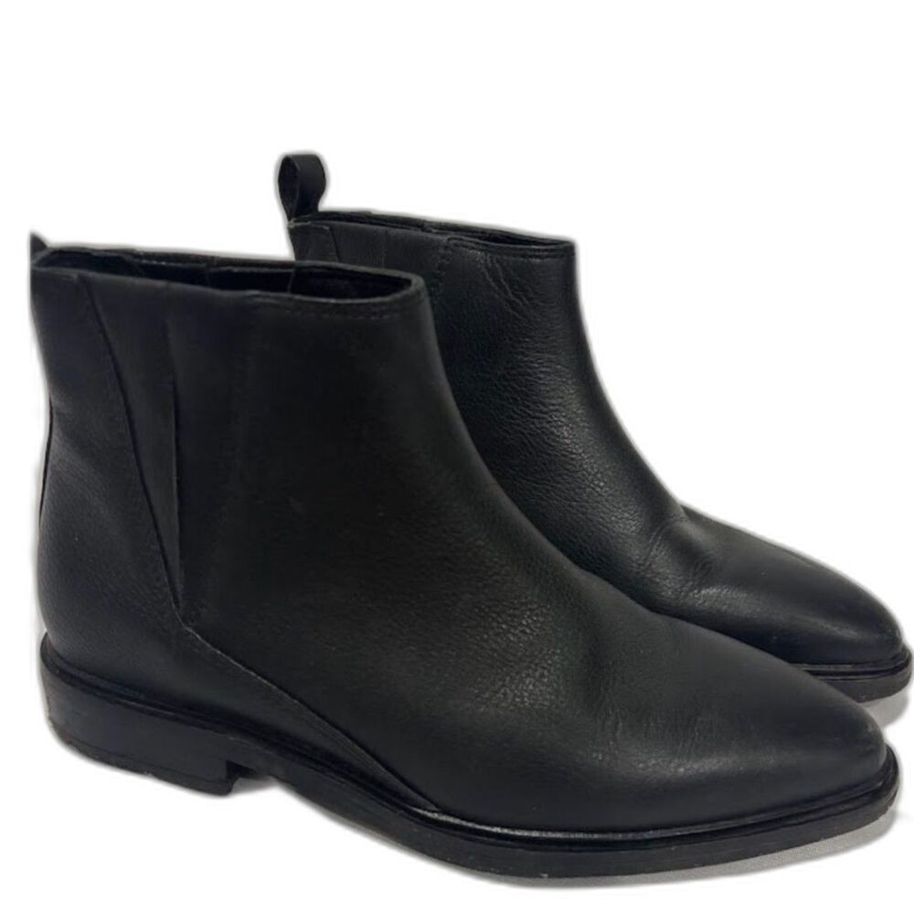 Via Spiga Women's Emelin Weatherproof Chelsea Boots Black Leather Size US 5